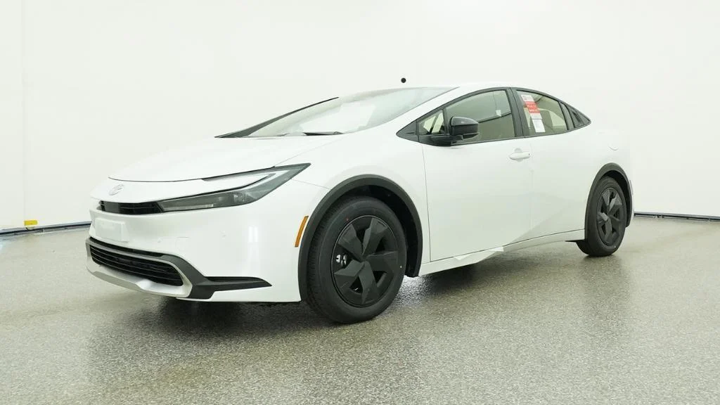 New 2026 Wind Chill Pearl Toyota SE image 26