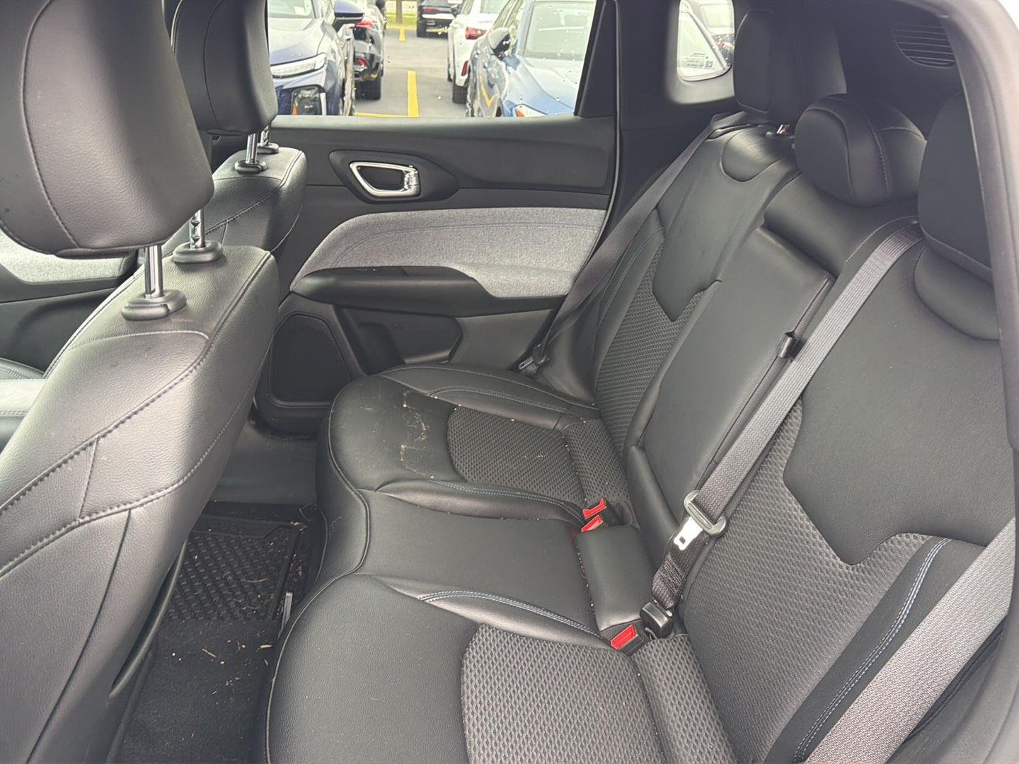 Used 2024 Bright White Clearcoat Jeep Latitude image 8