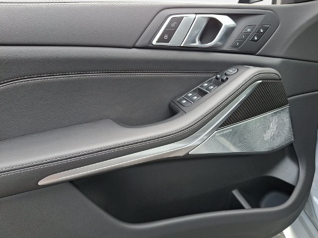 New 2026 Brooklyn Grey Metallic BMW M60i image 10