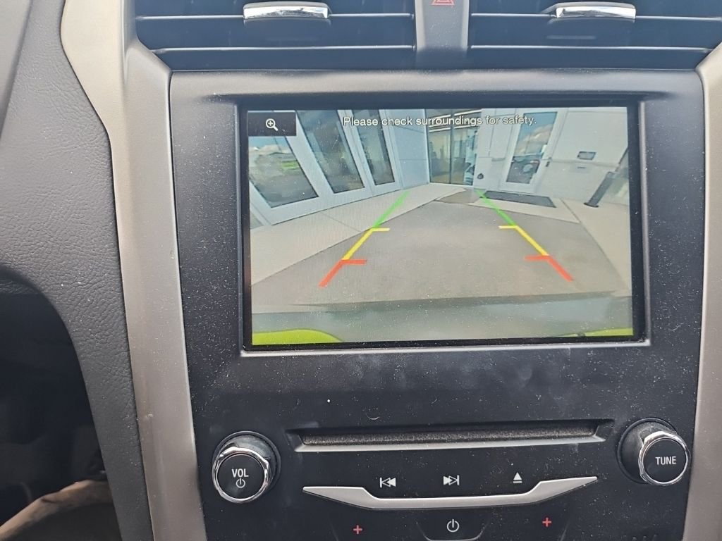 Used 2014  Ford SE image 32