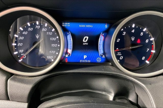 Used 2017  Maserati Base image 11