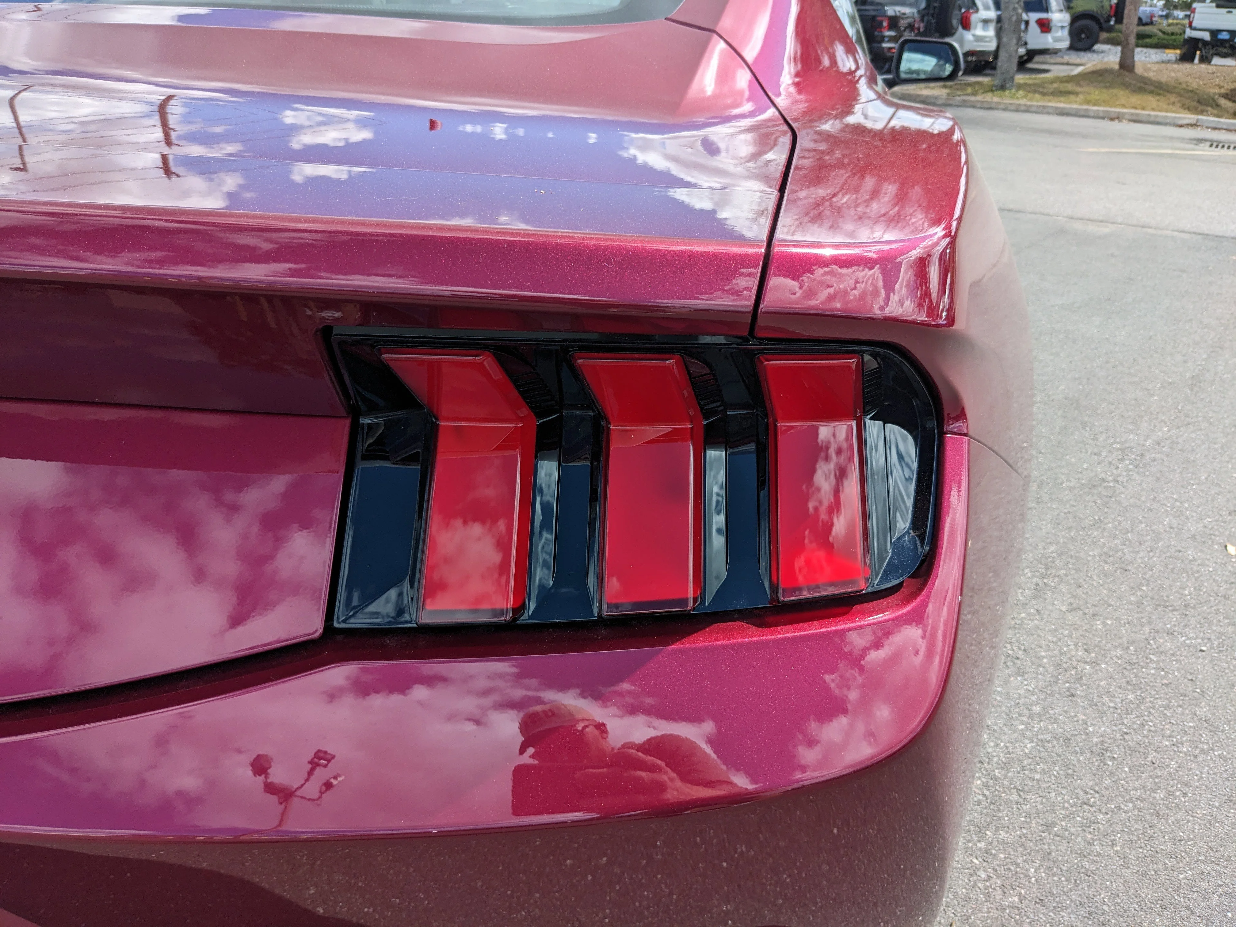 New 2026 Molten Magenta Metallic Tinted Clearcoat Ford GT Premium Fastback image 12