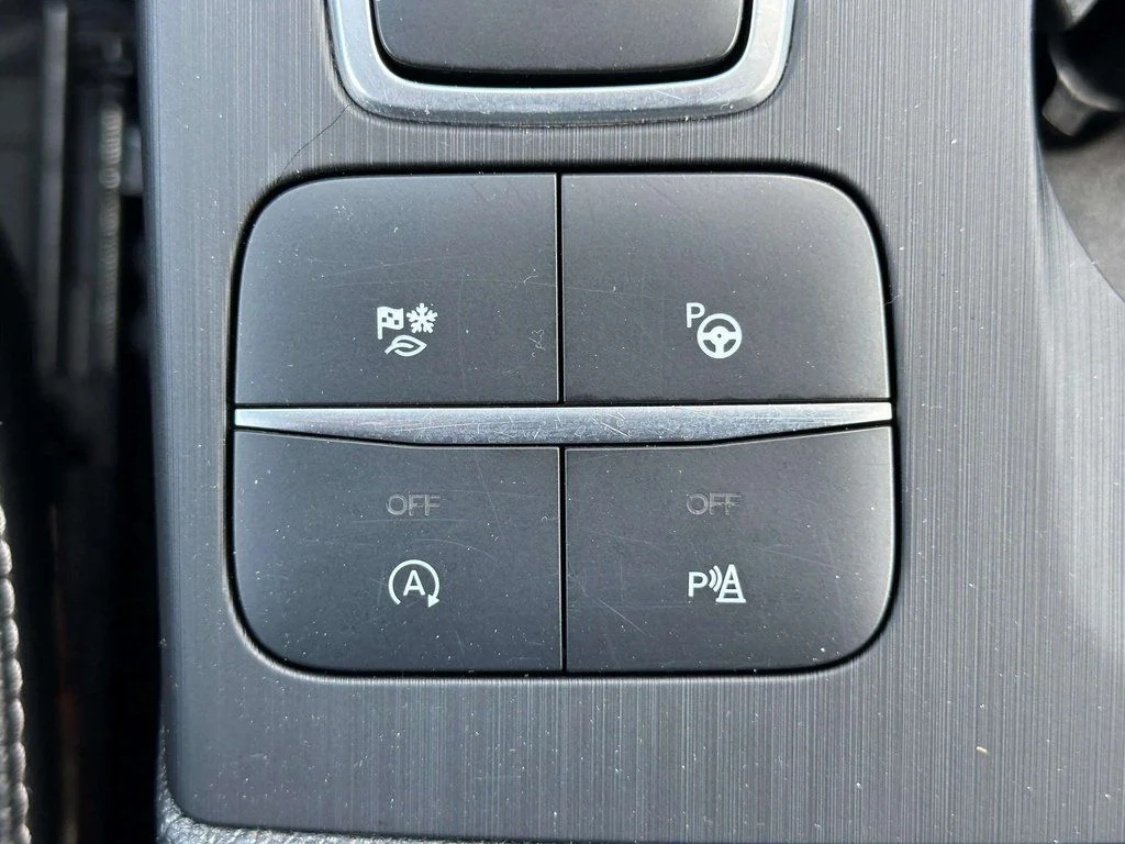 2021 Ford Escape Titanium - Photo 18