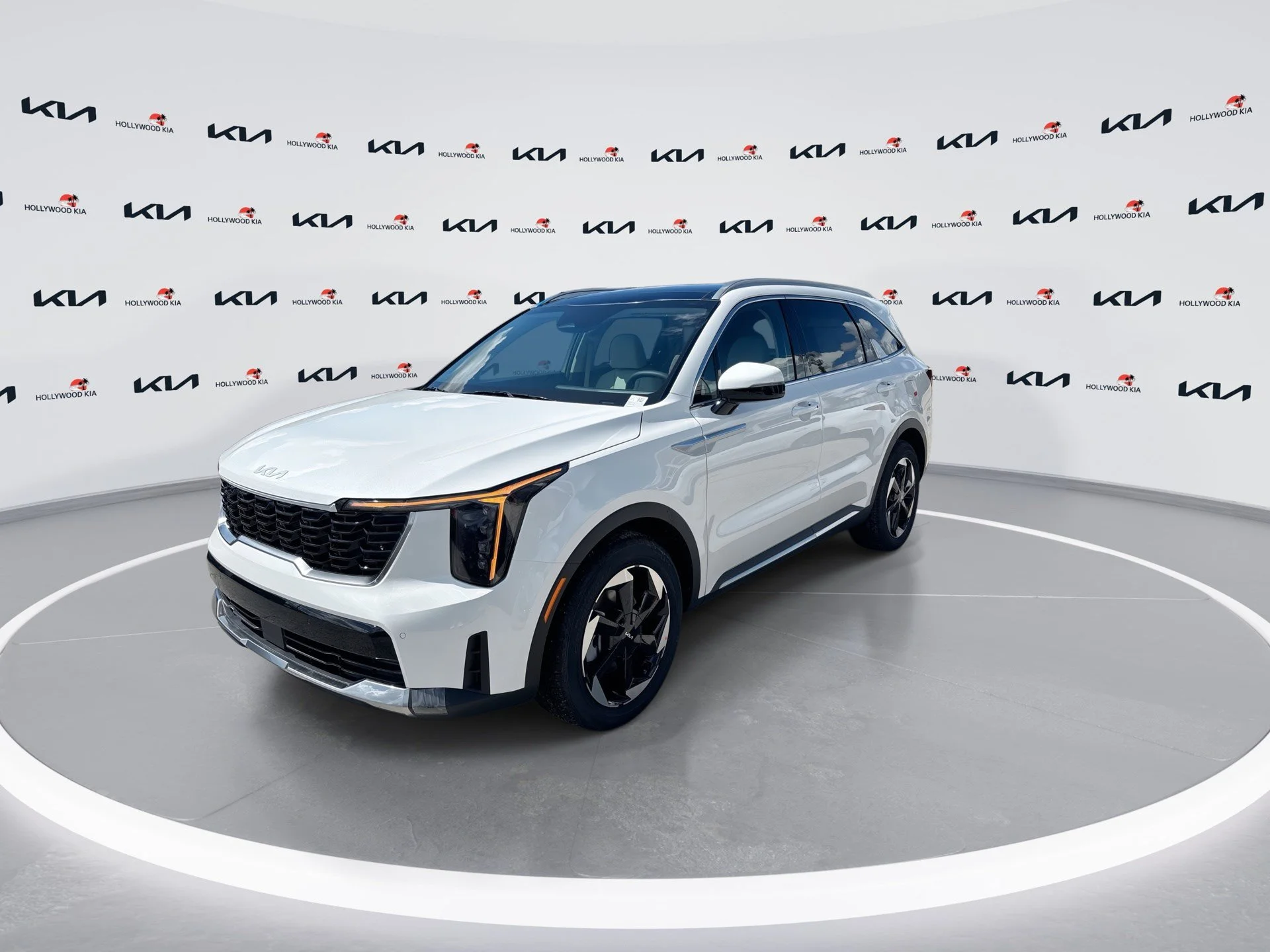 New 2026 Snow White Pearl Kia EX image 4