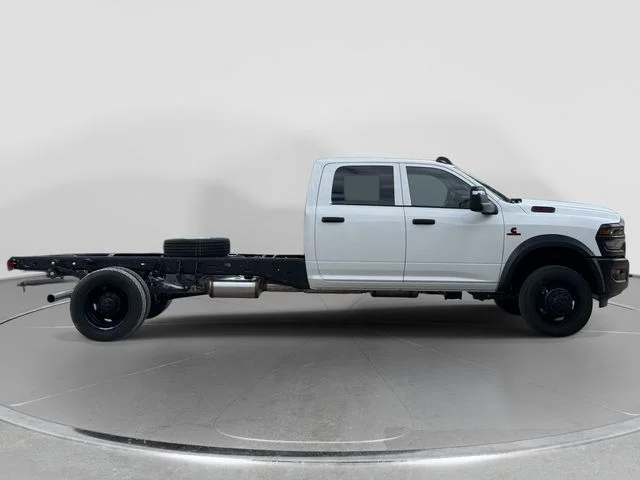 New 2026 Bright White Clear-Coat Exterior Paint RAM Tradesman image 2