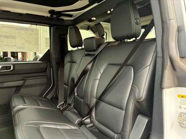 New 2026 Oxford White Ford Badlands image 9