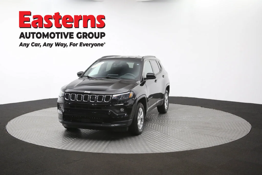 Used 2024 Black Jeep Latitude image 53