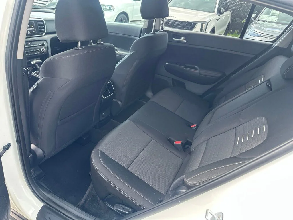 Used 2020 White Kia LX image 21