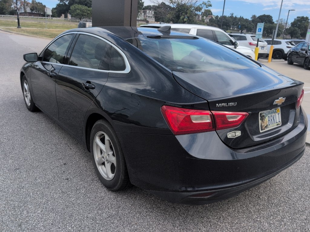 Used 2018 Blue Velvet Metallic Chevrolet LS image 10