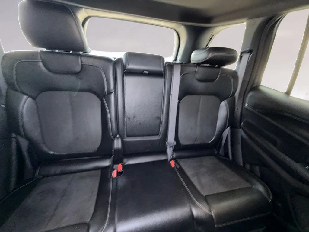 Used 2024 Black Jeep Altitude image 18