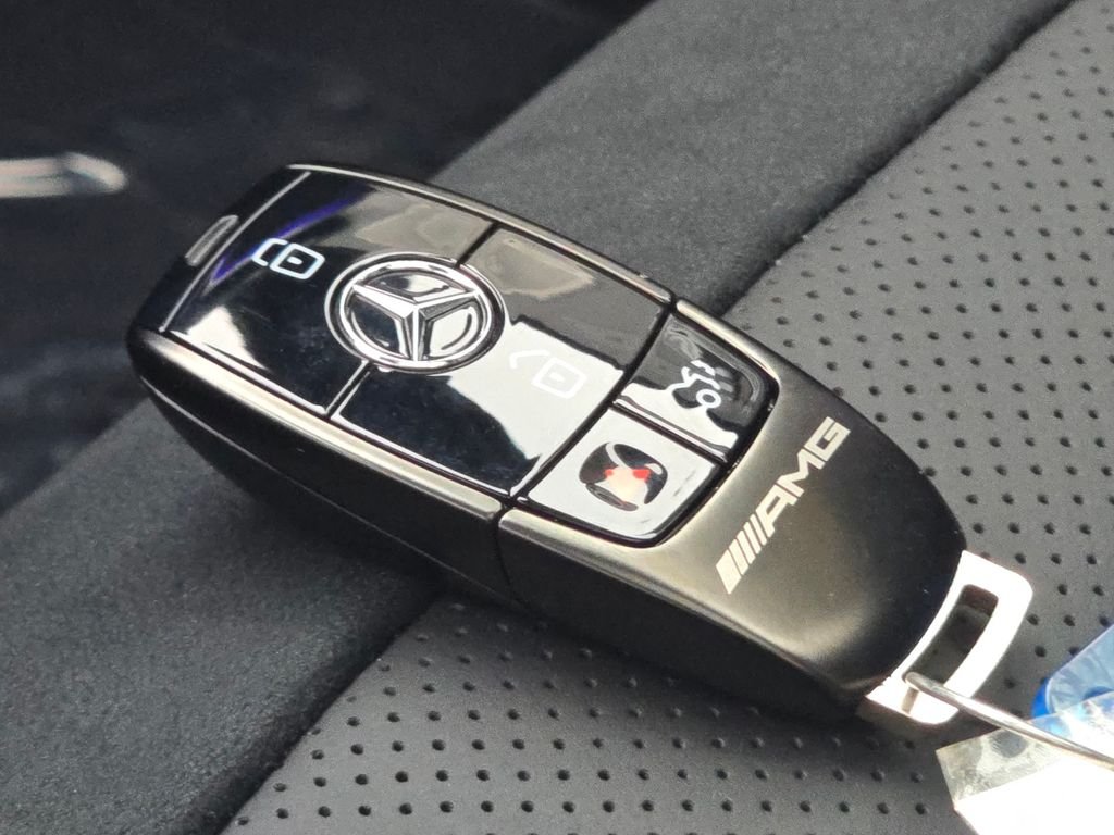 2025 Mercedes-Benz GLE AMG GLE 53 - Photo 38