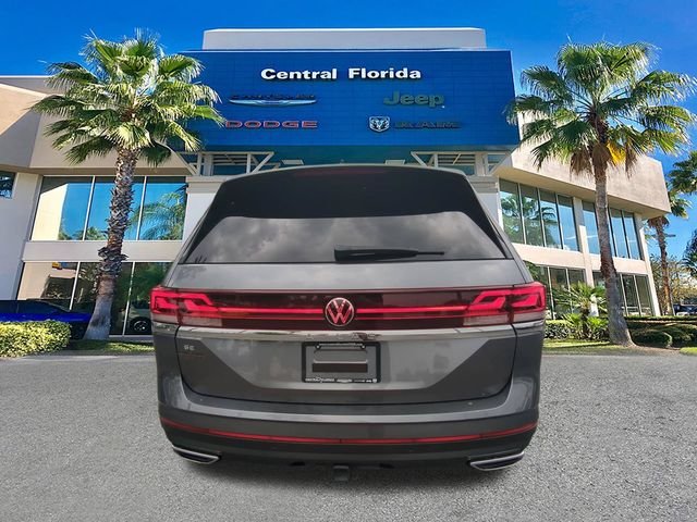 Used 2024 Gray Volkswagen 2.0T SE w/Technology image 5