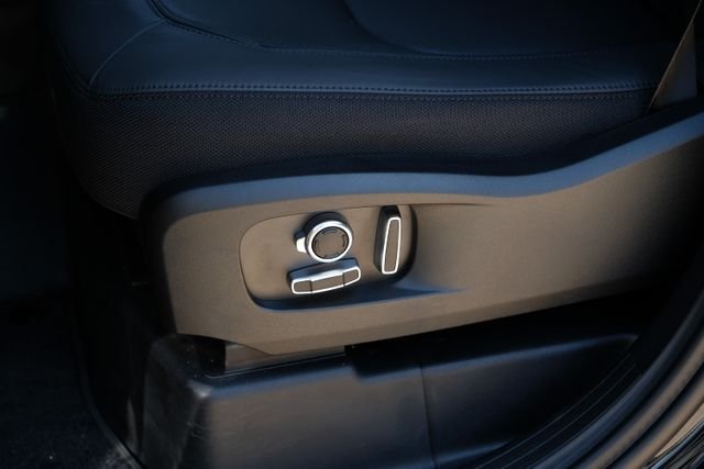 2025 Land Rover Defender V8 - Photo 49