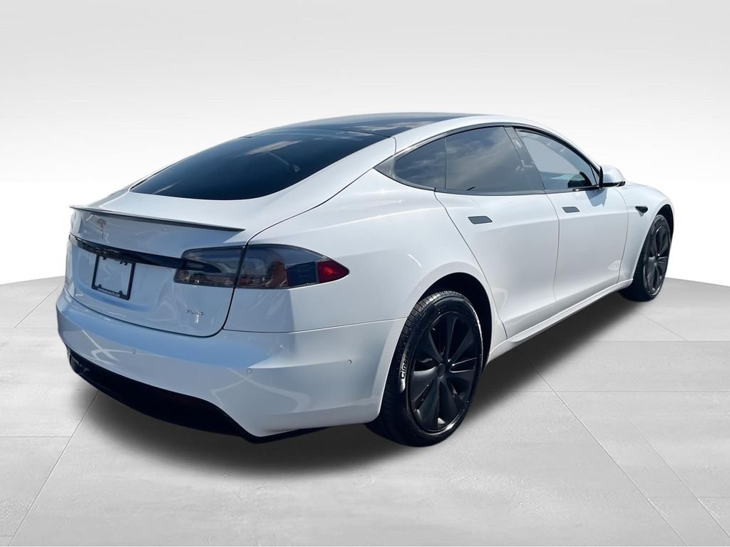 Used 2021 White Tesla Plaid image 9