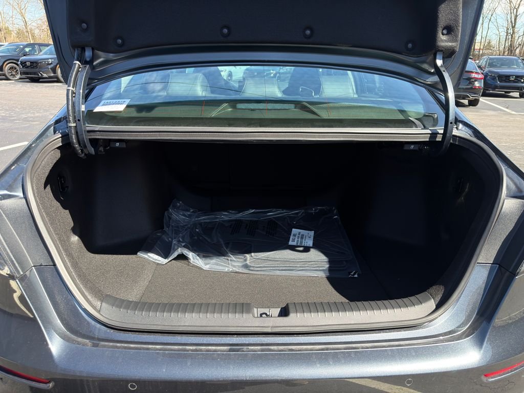 New 2026 Meteorite Gray Metallic Honda Touring image 21