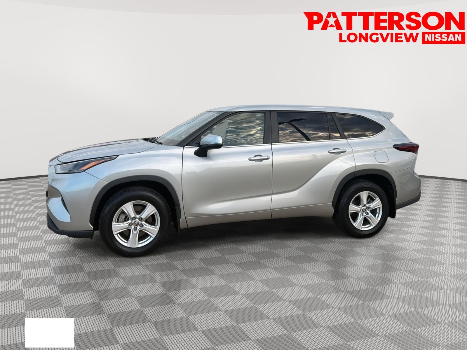 Used 2024 Celestial Silver Metallic Toyota LE image 4