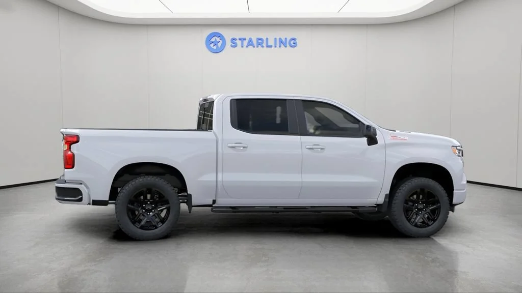 New 2026 Summit White Chevrolet RST image 4