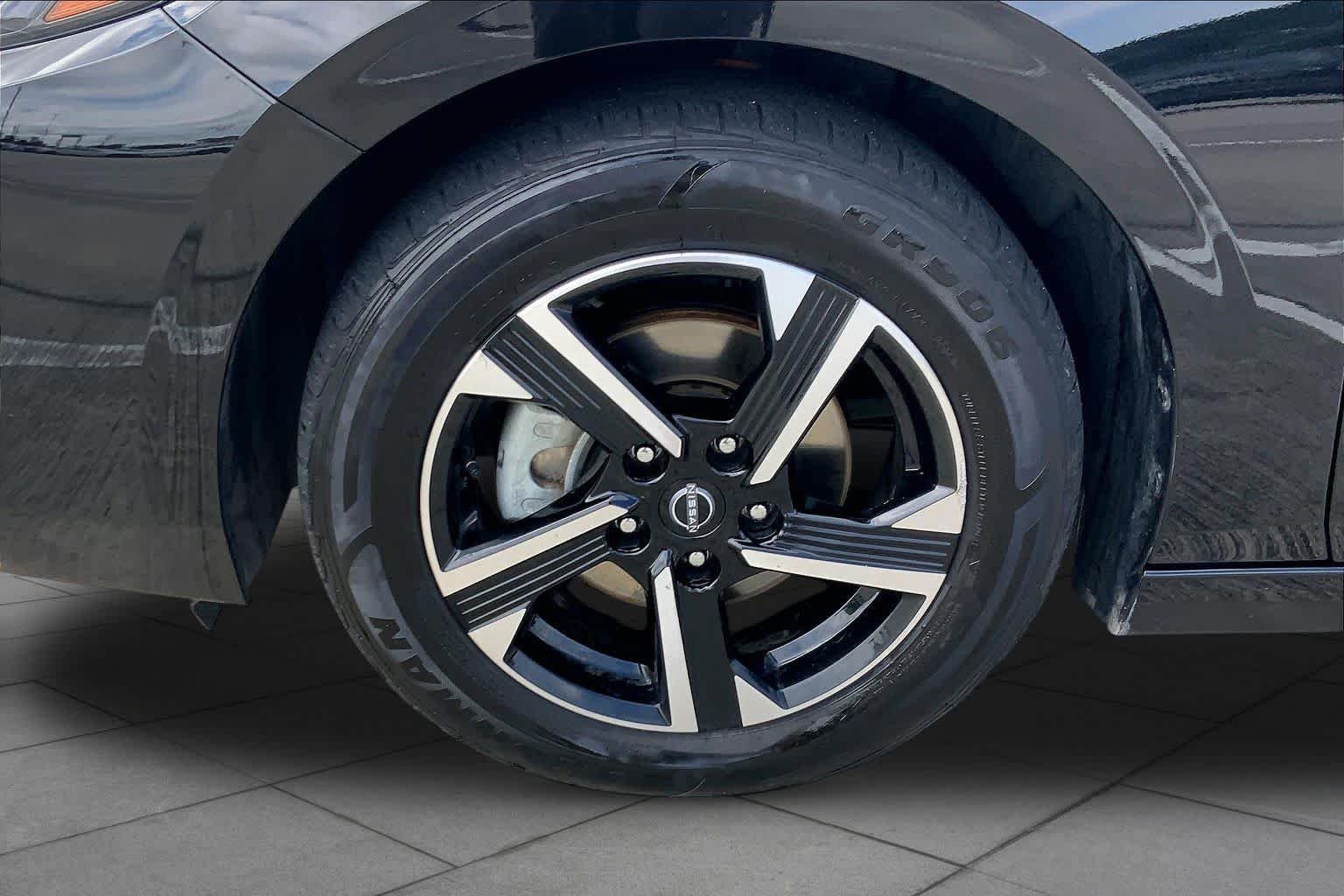 Used 2024 Super Black Nissan SV image 11