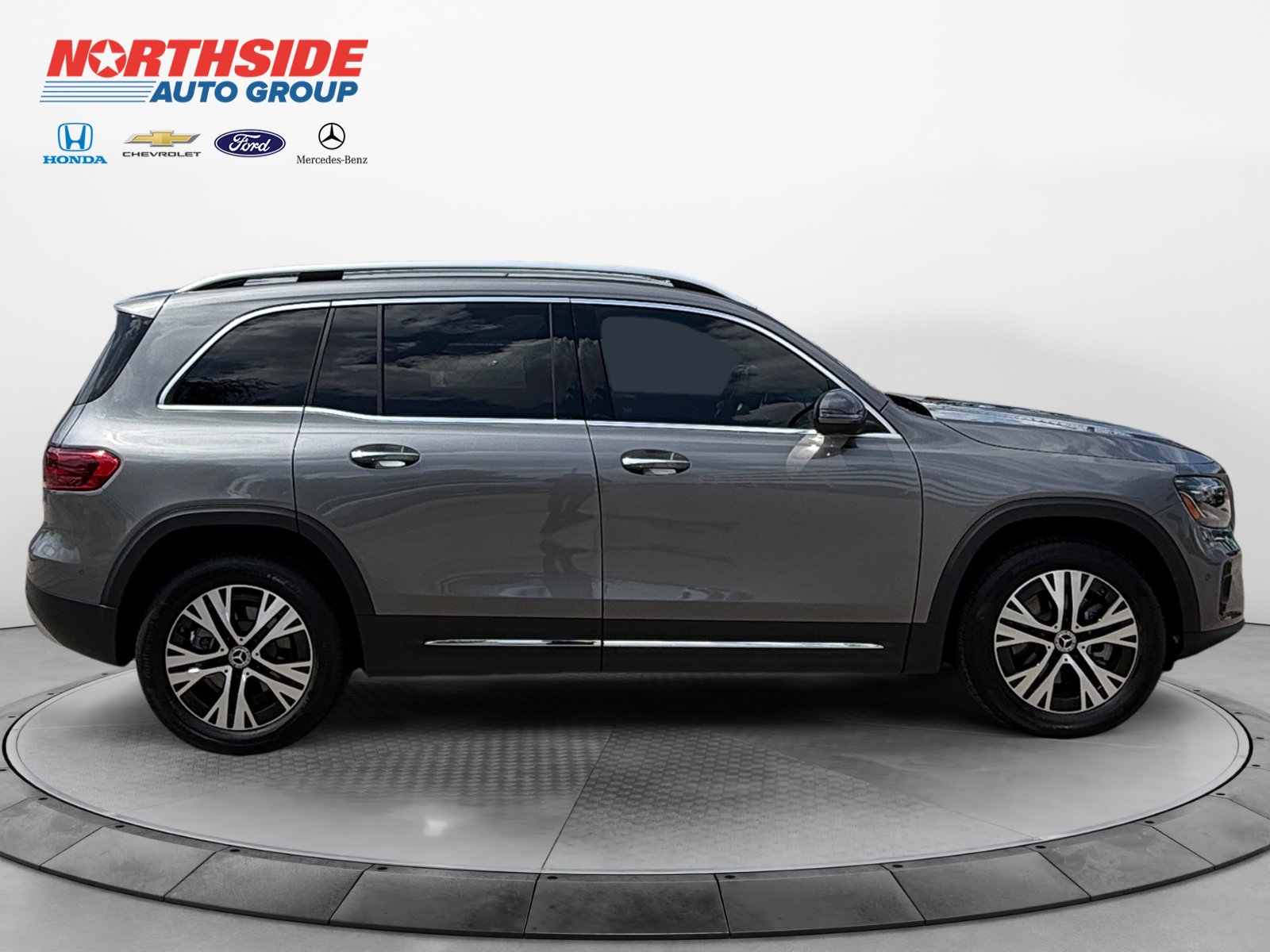 Used 2026 Gray Mercedes-Benz GLB 250 image 8
