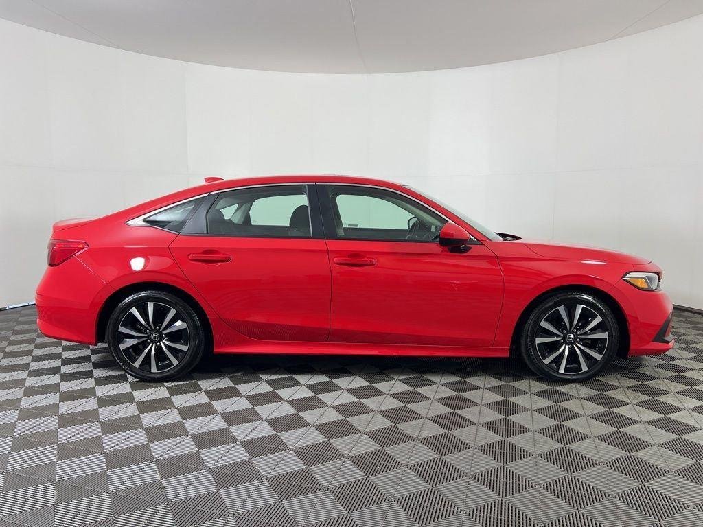 Used 2023 Rallye Red Honda EX image 3