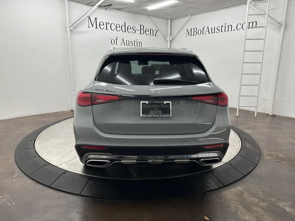 Used 2026 White Mercedes-Benz GLC 300 image 6