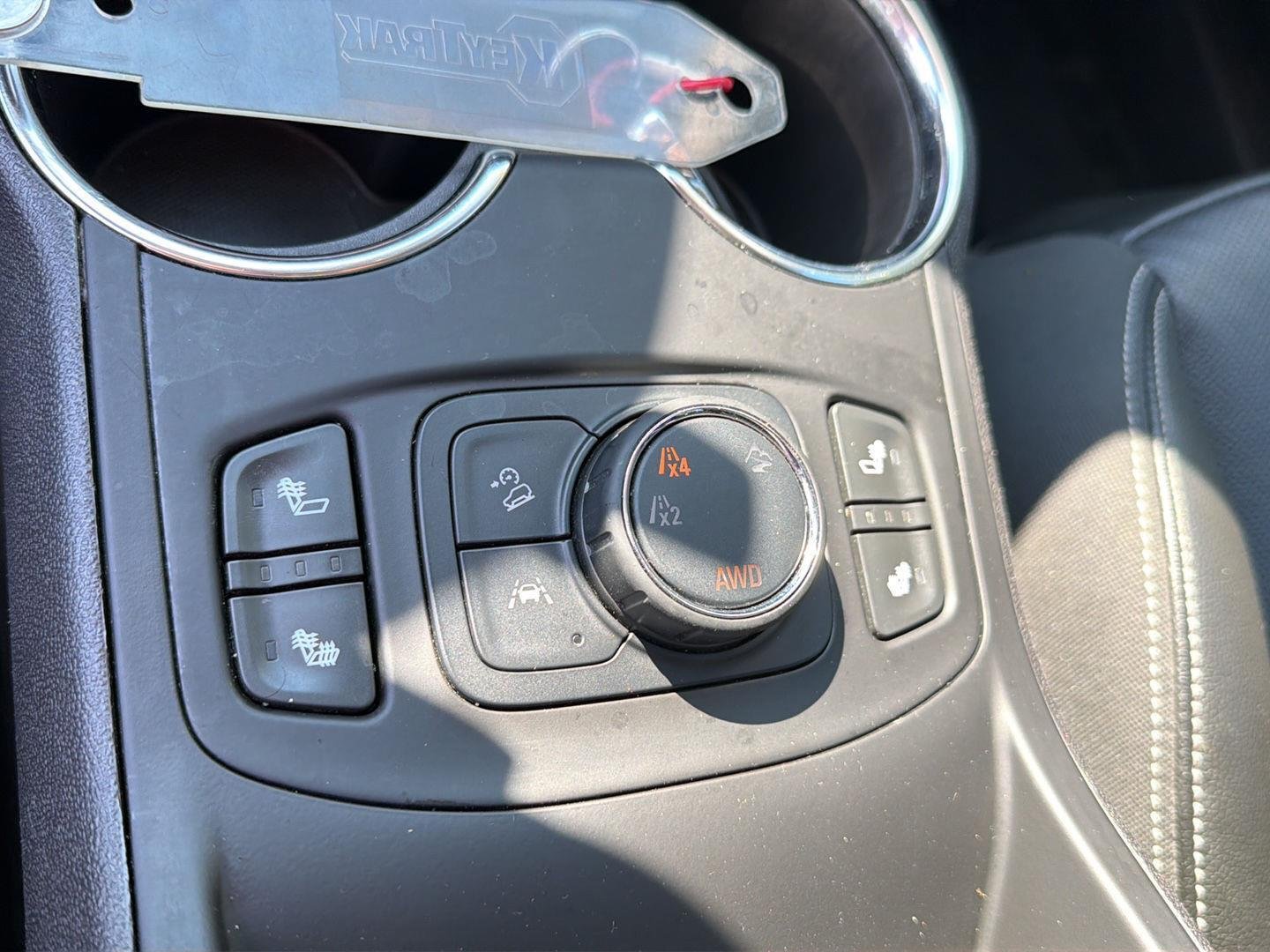 Used 2024 Sterling Metallic GMC SLT image 27