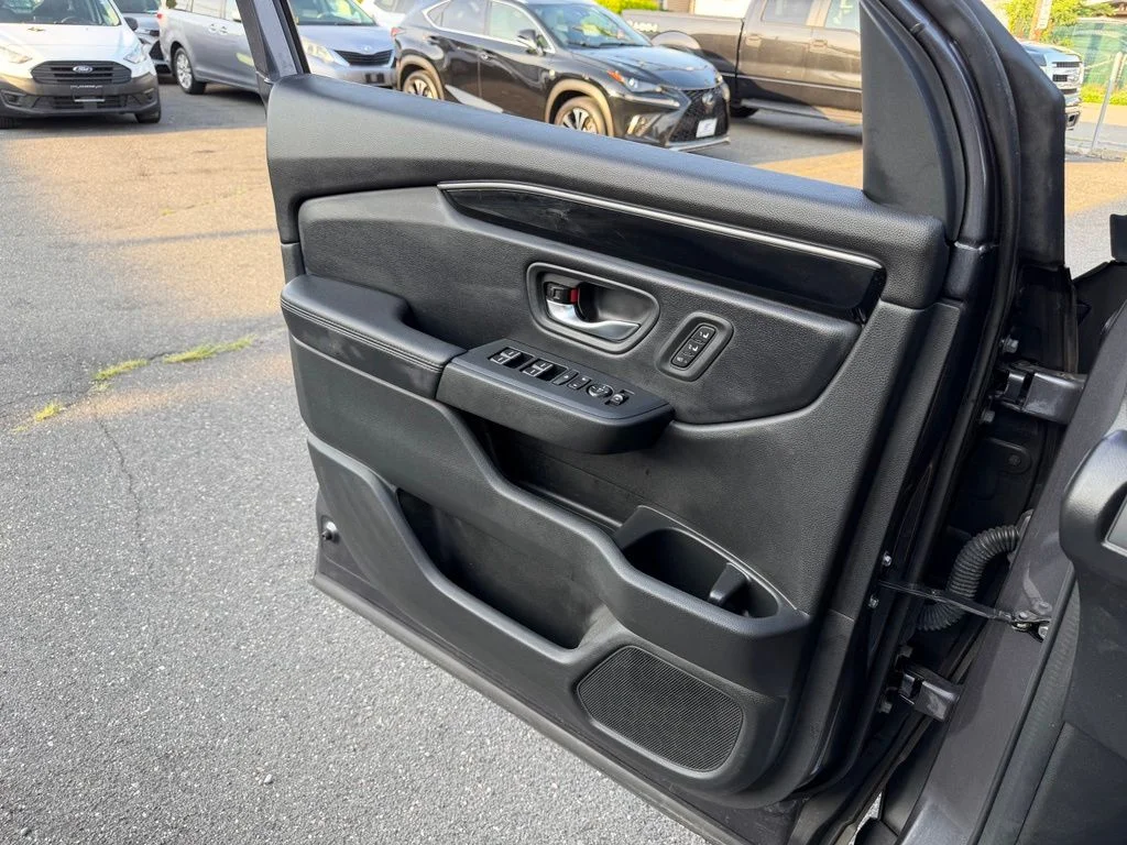 Used 2023 Gray Honda Touring image 19