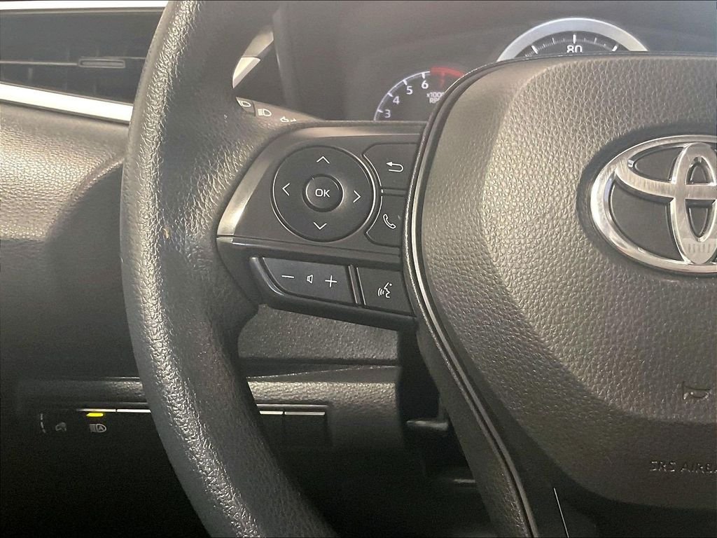 Used 2022 Gray Toyota LE image 22
