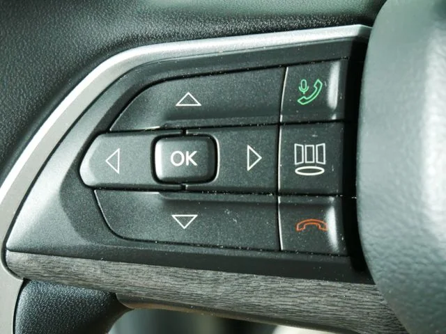 Used 2023 Silver Jeep Limited image 26