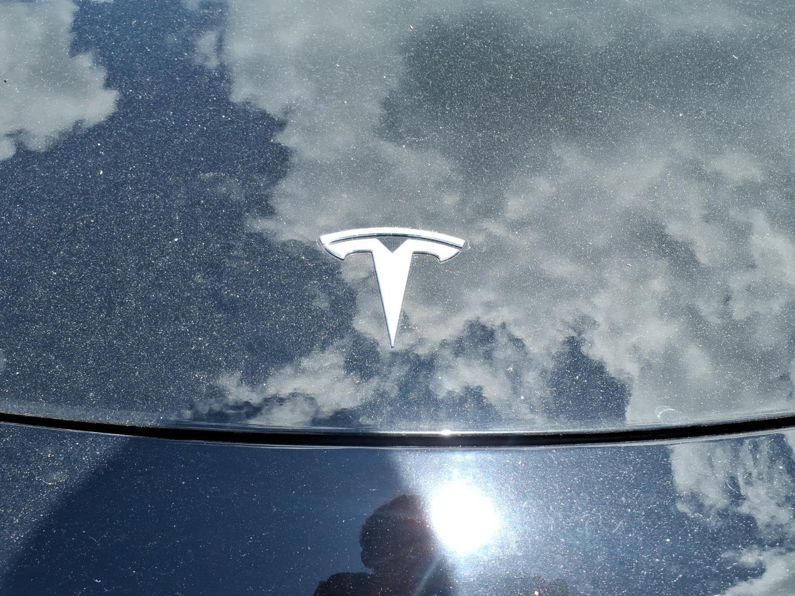 Used 2021 Solid Black Tesla Long Range image 11