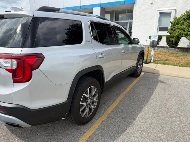Used 2020 Silver GMC SLE image 4