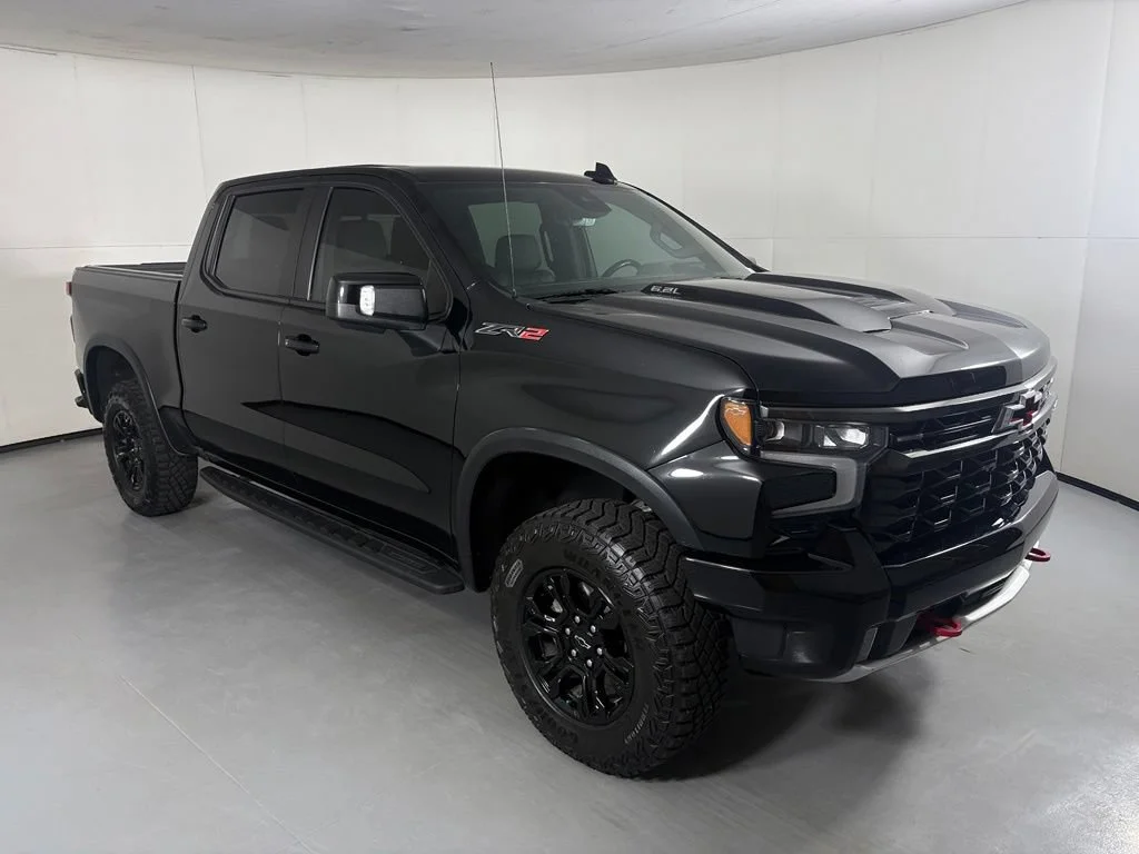 Used 2022 Black Chevrolet ZR2 image 2