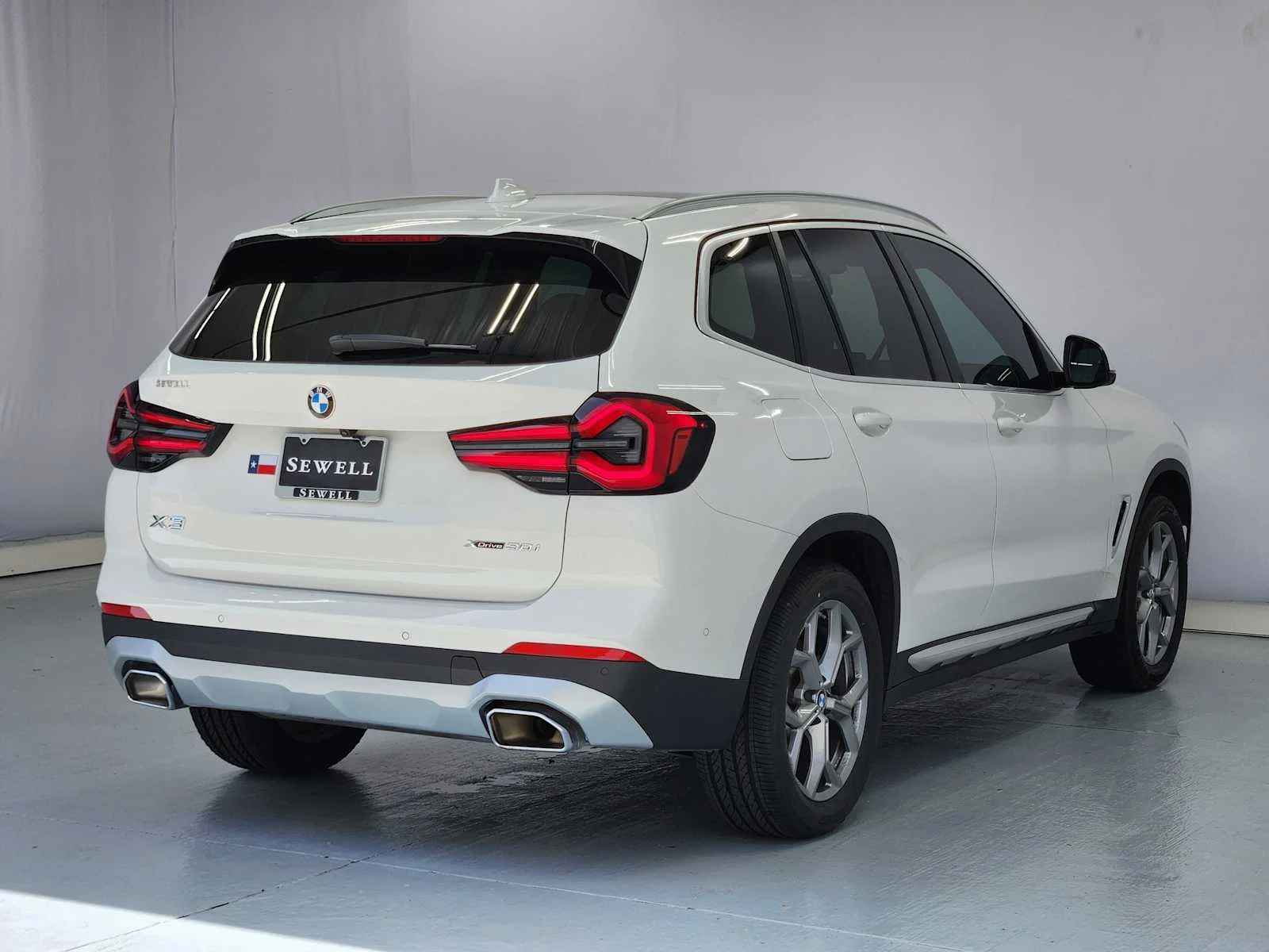 Certified Used 2024 Alpine White BMW xDrive30i image 5