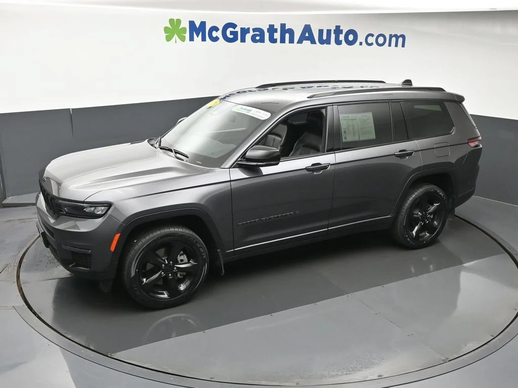 Used 2024 Gray Jeep Limited image 24