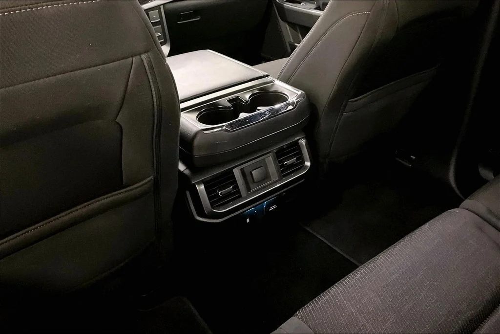 Used 2022 Black Ford XLT image 11