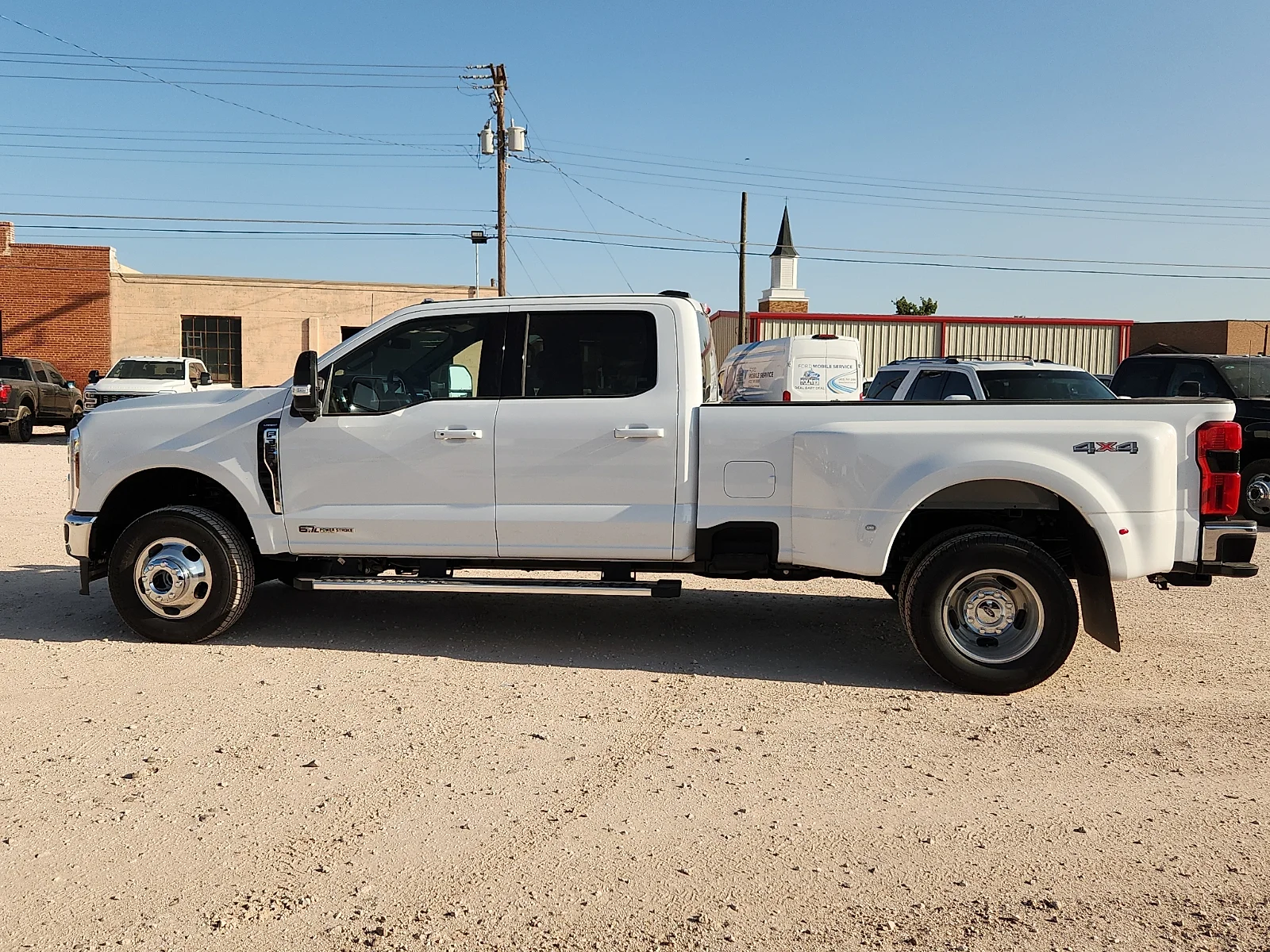 New 2026 Oxford White Ford Lariat image 4