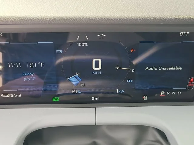 New 2027 Summit White Chevrolet LT image 22