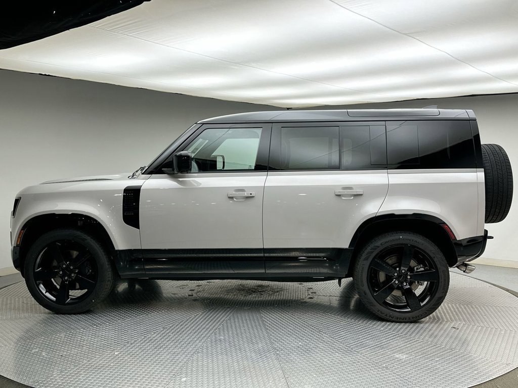 New 2026 Borasco Grey Land Rover X-Dynamic SE image 2