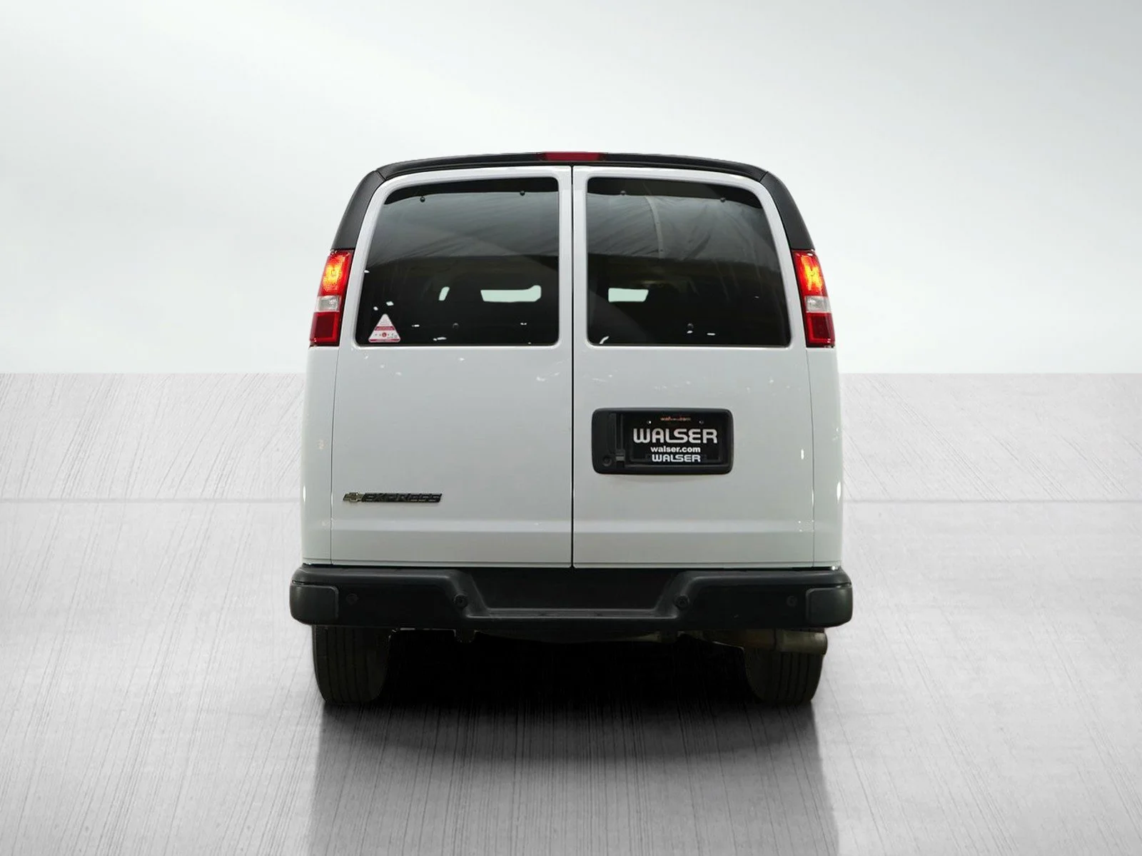 Used 2023 Summit White Chevrolet LS image 5