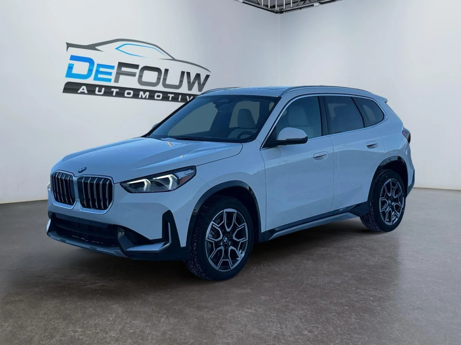 New 2026 Alpine White BMW xDrive28i image 7