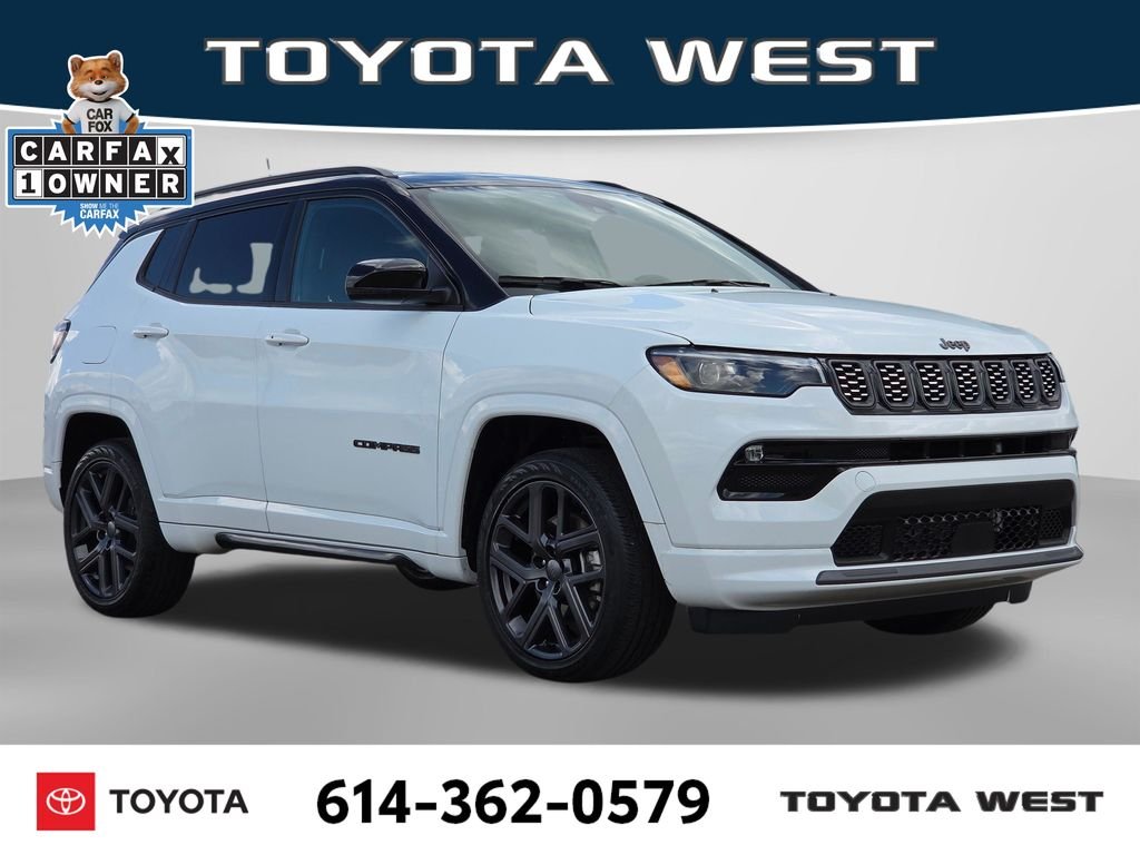 Used 2024 White Jeep Limited image 3