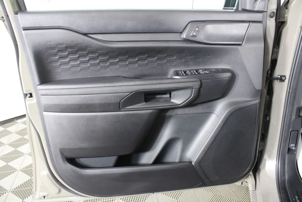 New 2026 Marsh Gray Ford XLT image 10