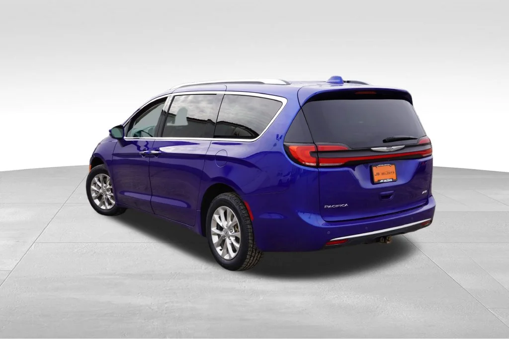 Used 2021 Blue Chrysler Touring L image 7