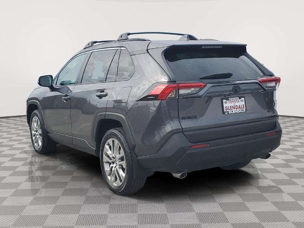 Certified Used 2024 Magnetic Gray Metallic Toyota XLE Premium image 3