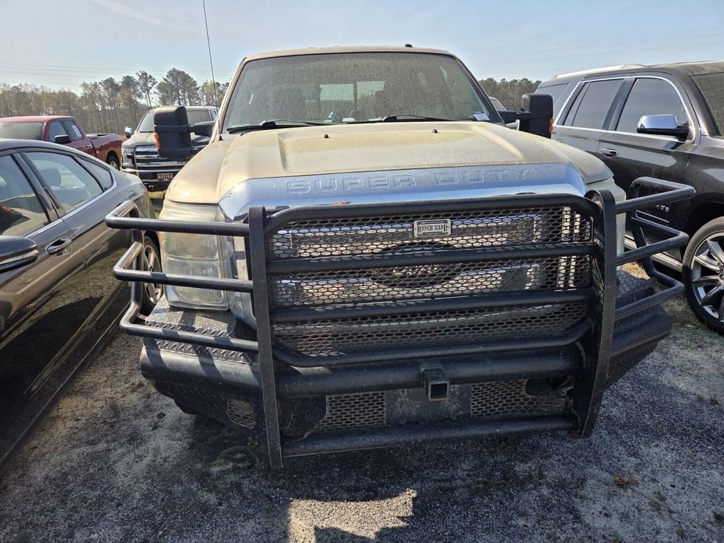 Used 2011  Ford Lariat image 3