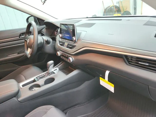 New 2026 White Nissan 2.5 SV image 32