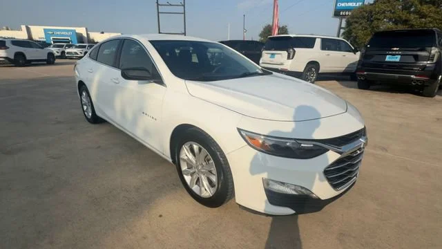 Used 2024 Chevrolet Malibu 1LT with VIN 1G1ZD5ST5RF143030 for sale in Seguin, TX