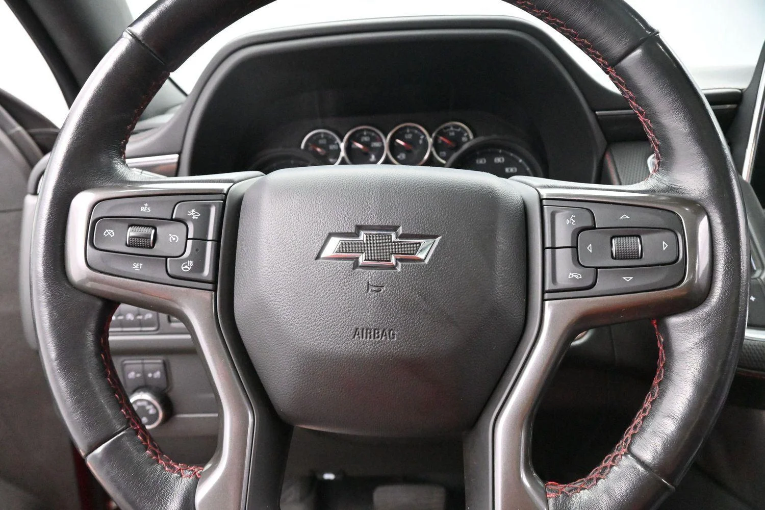 Used 2021 CHERRY RED TINTCOAT Chevrolet RST image 19