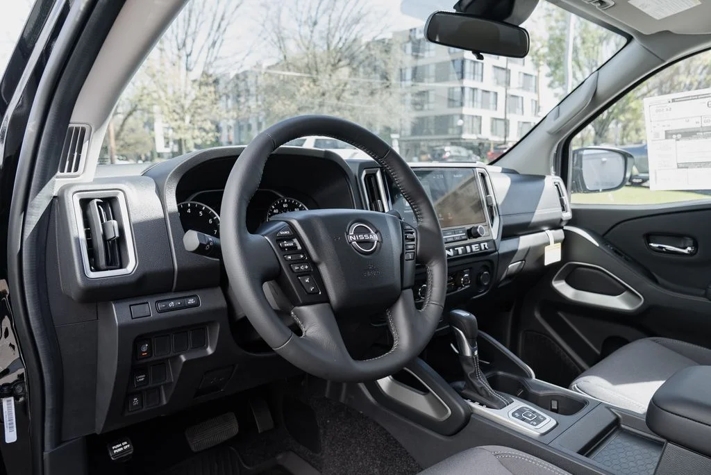 New 2026 Super Black Nissan Crew Cab SV image 23