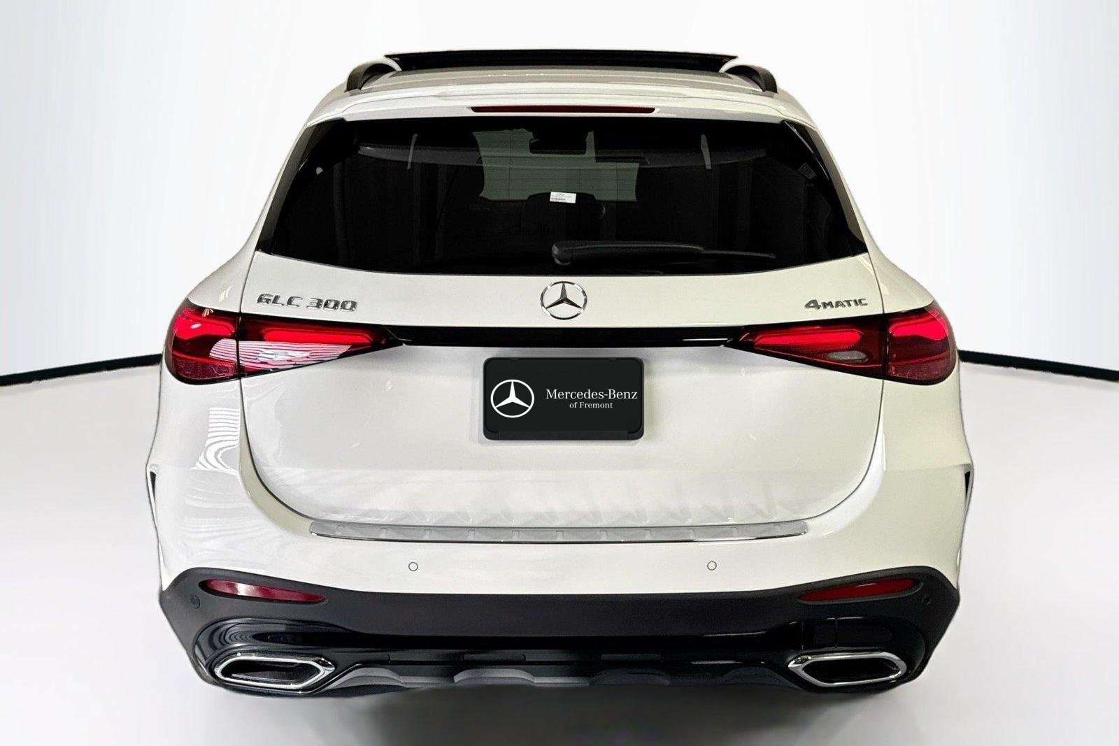 New 2026 Polar White Mercedes-Benz GLC 300 image 6
